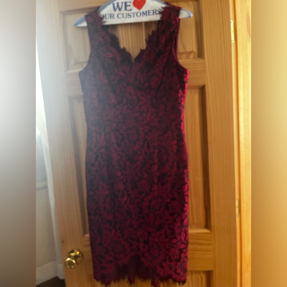 NWT Eliza J Burgundy Tulip Hem Cocktail Dress. Size 12